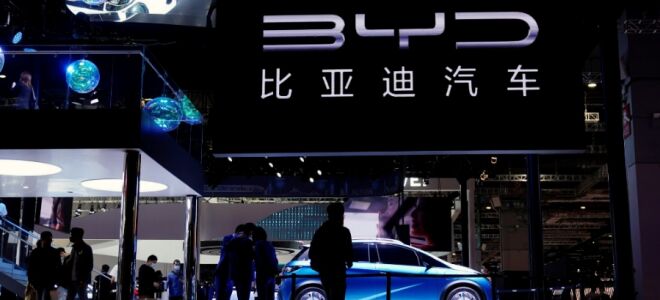 У Tesla появился серьезный конкурент – стоит ли инвестировать в акции компании BYD