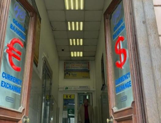 Как купить валюту в России – лучшие способы сохранения сбережений